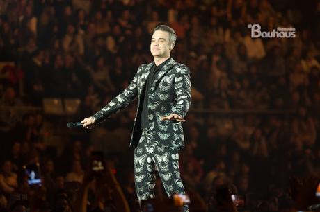 Robbie Williams nella gala de Los 40 Principales. Robbie Williams nella gala de Los 40 Principales.