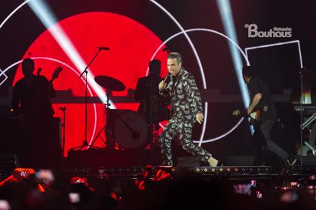 Robbie Williams nella gala de Los 40 Principales. Robbie Williams nella gala de Los 40 Principales.