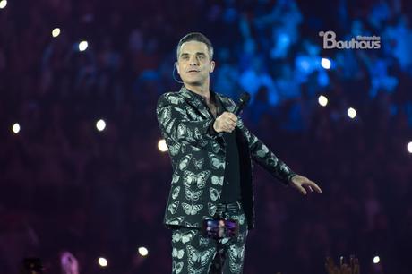 Robbie Williams nella gala de Los 40 Principales. Robbie Williams nella gala de Los 40 Principales.