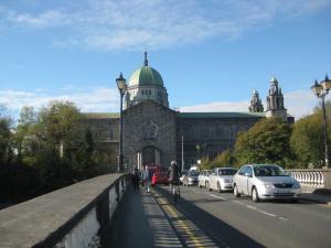 Galway: la cittadina pittoresca e cosmopolita dal sapore irlandese Galway Cathedral
