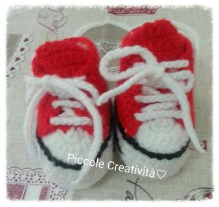 SCARPETTE NEONATO AD UNCINETTO SCARPETTE NEONATO AD UNCINETTO