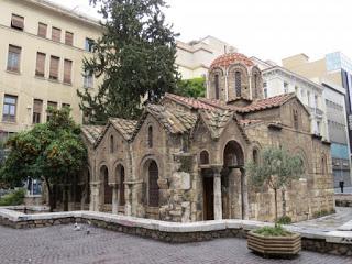 Atene: la città dai mille volti e dalle mille contraddizioni Atene: la città dai mille volti e dalle mille contraddizioni