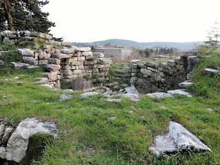 NURAGHE ASUSA DI ISILI NURAGHE ASUSA DI ISILI
