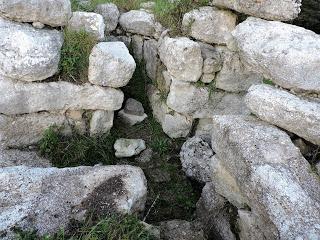 NURAGHE ASUSA DI ISILI NURAGHE ASUSA DI ISILI