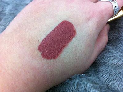 Milani AMORE MATTE lip creme Milani AMORE MATTE lip creme