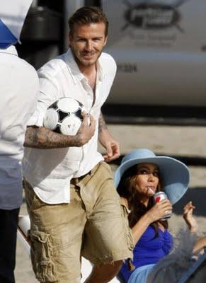 Spot Pepsi: Sofia Vergara per David Beckham la butta in cagnara