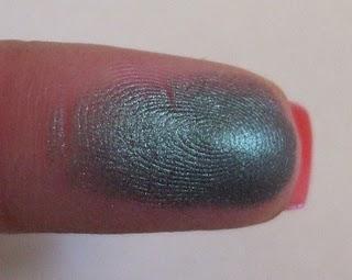 Mac Peacocky Mega Meral Shadow: Ego Mac Peacocky Mega Meral Shadow: Ego