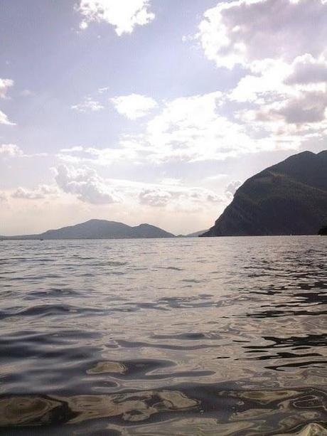Passeggiata al lago: Montisola