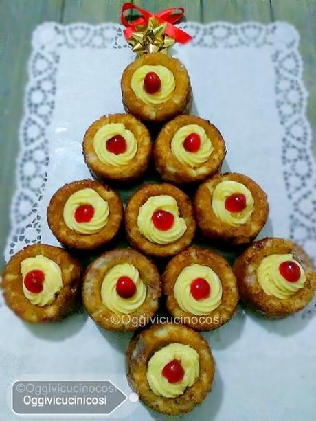 Alberello di Babà con crema al Limoncello Alberello di Babà con crema al Limoncello