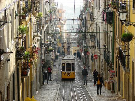 Tutto ciò che c'è da sapere su Lisbona Risultati immagini per bairro alto