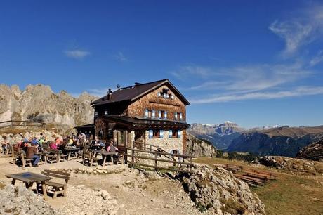Vacanze in rifugio: i 5 più caratteristici in Italia Vacanze in rifugio: i 5 più caratteristici in Italia