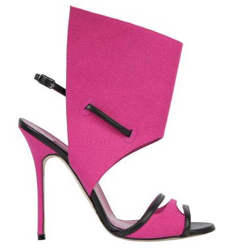MANOLO BLAHNIK THE ART OF SHOES LA MOSTRA DI PALAZZO MORANDO 06_suntaxa