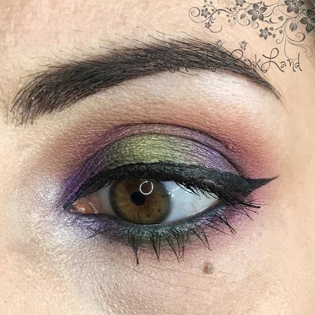Trucco del Giorno #119 Women are from Mars too (feat. Urban Decay & ColourPop) Trucco del Giorno #119 Women are from Mars too (feat. Urban Decay & ColourPop)