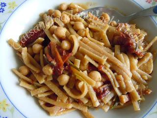 Pasta e ceci coi ferfelloni Pasta e ceci coi ferfelloni