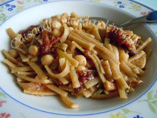 Pasta e ceci coi ferfelloni Pasta e ceci coi ferfelloni