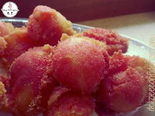 Castagnole di carnevale... la ricetta tradizionale di casa. Castagnole di carnevale... la ricetta tradizionale di casa.