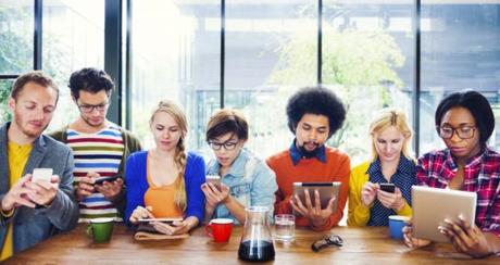 MOBILE vs PC: I MILLENNIALS HANNO GIA’ SCELTO MOBILE vs PC: I MILLENNIALS HANNO GIA’ SCELTO