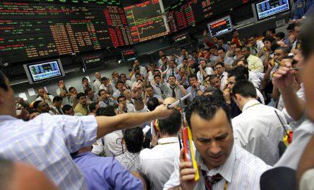 Seduta nettamente a due facce a Wall Street, per tutta la... Seduta nettamente a due facce a Wall Street, per tutta la...