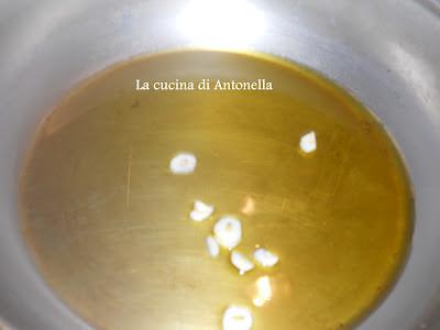 Wurstel crauti in crosta sfogliata Wurstel crauti in crosta sfogliata