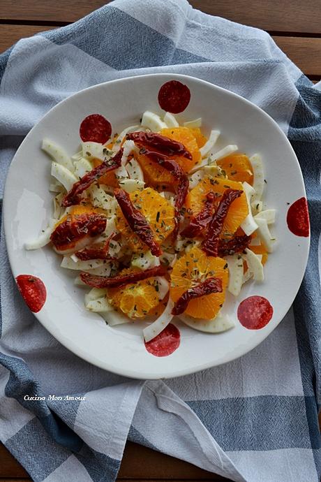 Insalata Invernale di Arancio Finocchio e Pomodorini Secchi Insalata Invernale di Arancio Finocchio e Pomodorini Secchi