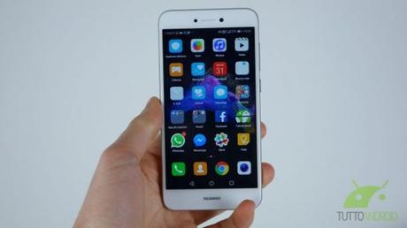 Recensione Huawei P8 Lite 2017: riuscirà a ripetersi? Recensione Huawei P8 Lite 2017: riuscirà a ripetersi?