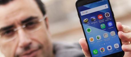 Samsung Galaxy A5 2017: un Galaxy S7 di fascia media | Recensione Samsung Galaxy A5 2017: un Galaxy S7 di fascia media | Recensione