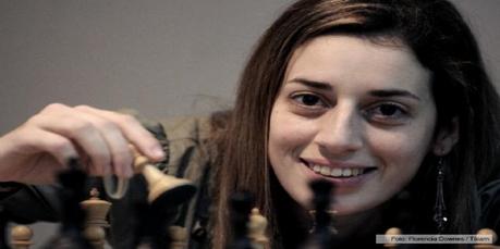 Argentina, campionessa di scacchi rifiuta di giocare in Iran: “Io l’hijab non lo indosso” Argentina, campionessa di scacchi rifiuta di giocare in Iran: “Io l’hijab non lo indosso”