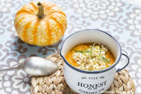Vellutata di zucca con orzo e ceci al rosmarino vellutata-zucca-ceci-orzo-ricette-light-dieta-contemporaneo-food