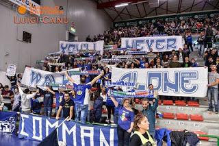 Signore e signori la Dinamo... Signore e signori la Dinamo...