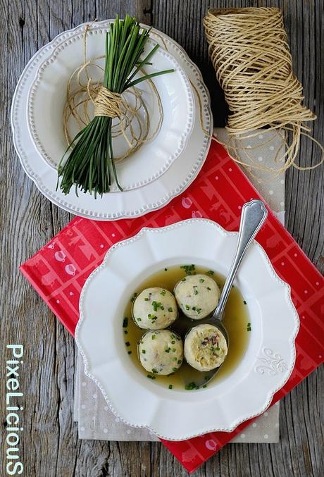 Canederli allo Speck in Brodo Canederli allo Speck in Brodo
