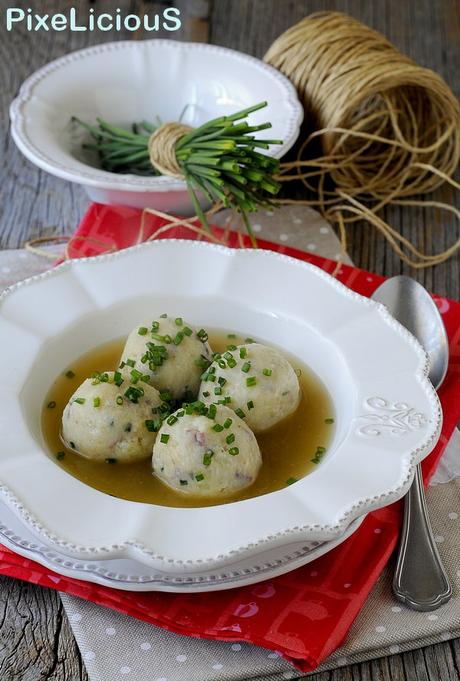 Canederli allo Speck in Brodo Canederli allo Speck in Brodo