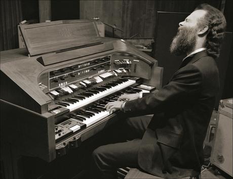 GARTH HUDSON (THE BAND) Garth Hudson phot by JOHN SCHEELE