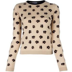 LOOKS: The Best Sweater Trends LOOKS: The Best Sweater Trends