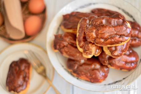 Eclairs con Mascarpone e Cioccolato Eclairs con Mascarpone e Cioccolato
