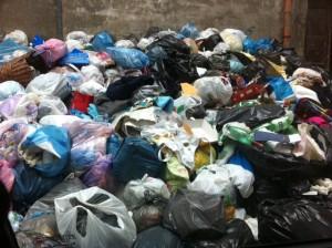 Monnezza Napoli 500 metri di monnezza…