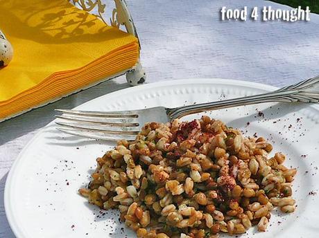 Detox salad: farro e lenticchie.