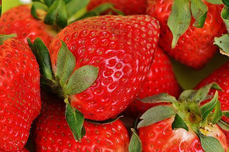Le fragole: curiosità, storia, poesie e canzoni Fragole Gluten Free Travel & Living