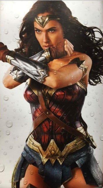Wonder Woman: ecco le immagini di Gal Gadot che compariranno sulle lattine Dr. Pepper! Wonder Woman: ecco le immagini di Gal Gadot che compariranno sulle lattine Dr. Pepper!