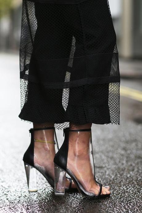 TREND ALERT: FRILLS & RUFFLES TREND ALERT: FRILLS & RUFFLES