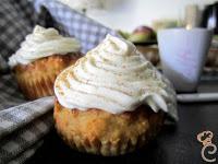 Carrots cupcakes di orzo con creamcheese al cioccolato bianco Carrots cupcakes di orzo con creamcheese al cioccolato bianco