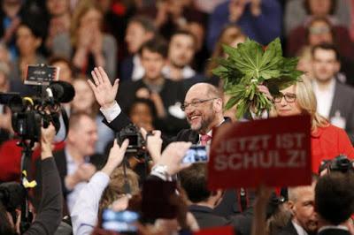 I socialdemocratici tedeschi confermano Schulz come loro leader I socialdemocratici tedeschi confermano Schulz come loro leader