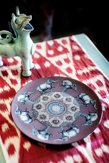 COSTANTINOPOLI, LA NUOVA COLLEZIONE DI PIATTI DI LES OTTOMANS COSTANTINOPOLI, LA NUOVA COLLEZIONE DI PIATTI DI LES OTTOMANS