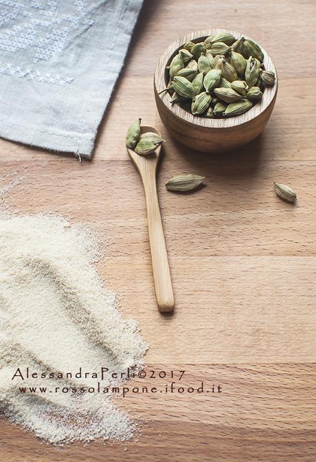 CROSTATA DI MELE ALL’AVENA E CARDAMOMO CROSTATA DI MELE ALL’AVENA E CARDAMOMO