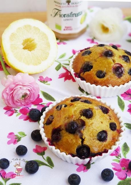 Tortine alle mandorle, limone e mirtilli Tortine alle mandorle, limone e mirtilli
