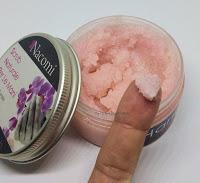 Nacomi - Scrub Mani Lampone Review Nacomi - Scrub Mani Lampone Review
