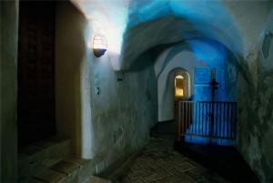 Viaggio nei misteri dell’entroterra romagnolo A MONTEBELLO SI AGGIREREBBE IL FANTASMA DI AZZURRINA