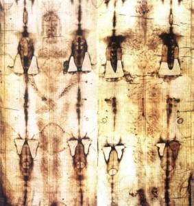 La Sindone, 2 mila anni di mistero L'IMMAGINE FRONTE E RETRO SULLA SINDONE