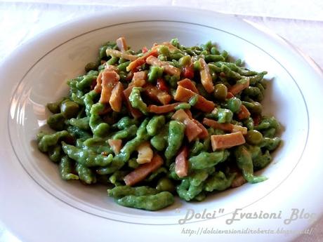 Spätzle verdi agli spinaci con Prosciutto di Praga, Piselli e Pecorino al Tartufo Gnocchetti tirolesi