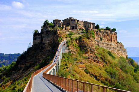 Visita a Civita di Bagnoregio, la città che… vive! civita di bagnoregio cosa vedere (1)