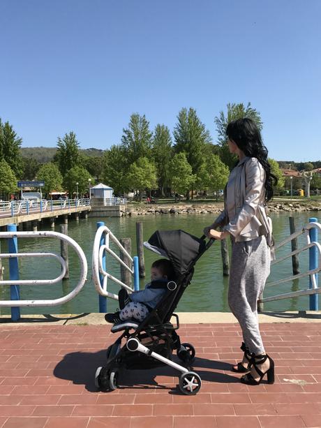 Miinimo, il passeggino leggero che porti in giro ovunque (anche con i tacchi) | Chicco chicco-miinimo-passeggino-2JPG